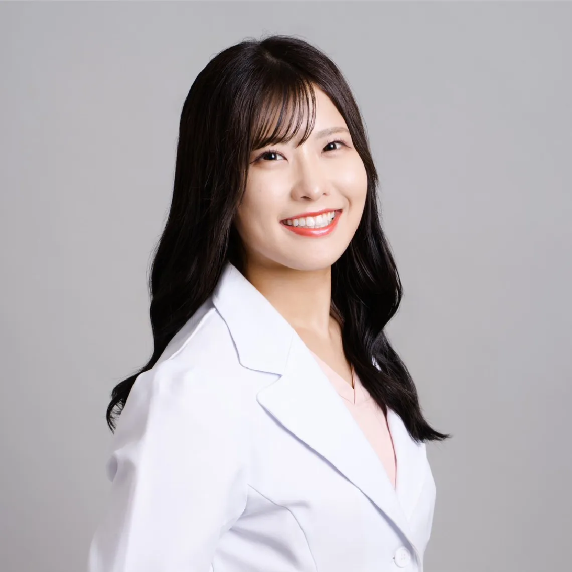 口腔外科医 / 歯科医師 大槻 里実